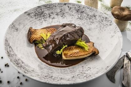 Saphir 24, Bistro Lounge & Bar