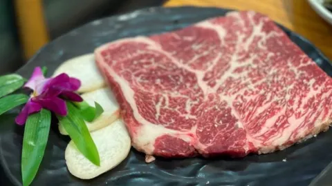 万兴佳烧烤城(恒润店) in Yanbian