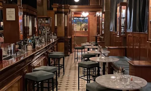 SVANEN Cocktailbar