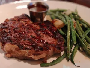 Wolfgang Puck Bar & Grill