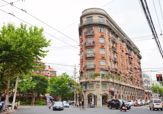 Republic of China Architecture Tour in Shanghai