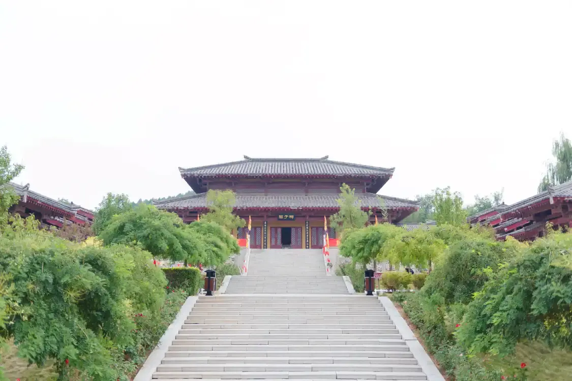 Hotels near guanzhong Memorial Hall