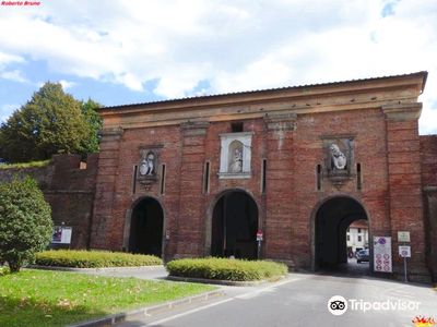 Saint Maria Gate