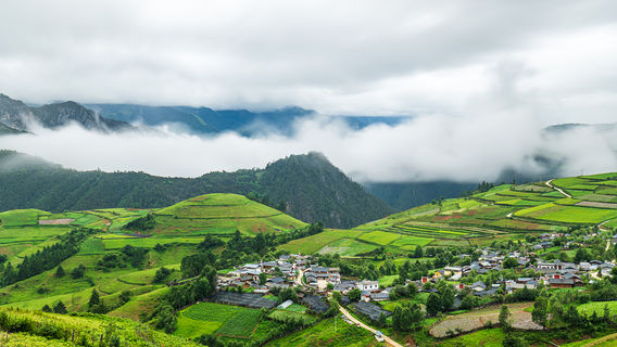 Observation Deck, Haba Snow Mountain, Shangri-La