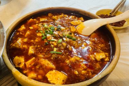 牛满堂土菜馆·跷脚牛肉(峨眉店)