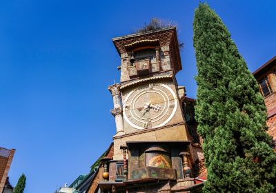 Tour de l’horloge du Théâtre Gabriadze