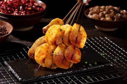 何记小渔村麻辣鱼片美琳烧烤店