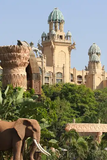 鄰近太陽城的酒店