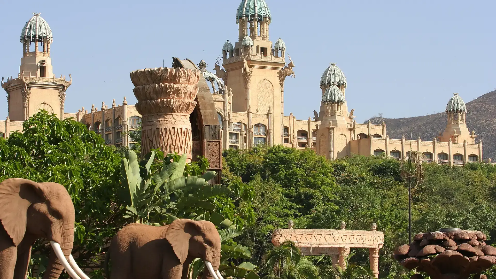 Hotels near Sun City Resort