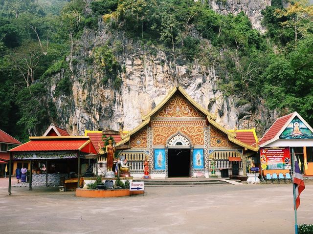 Wat Tham Pla in Chiang Rai, Thailand