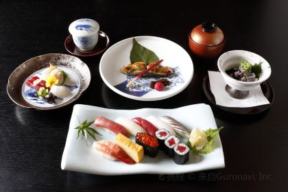 Tsukijisushiiwa Sohonten