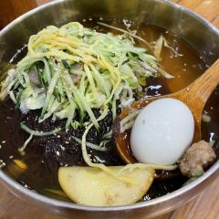 FU WU DA LOU LENG MIAN BAI LI CHENG DIAN User Photo