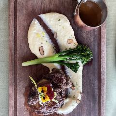 Le Coquin Bar Bistro User Photo