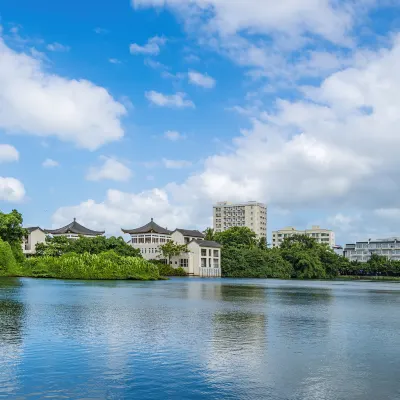 Haikou to Aberdeen Flights