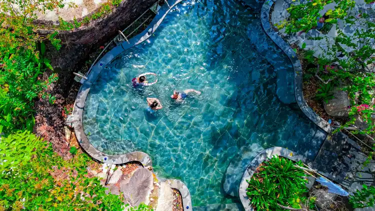 Các khách sạn ở Doanh Giang