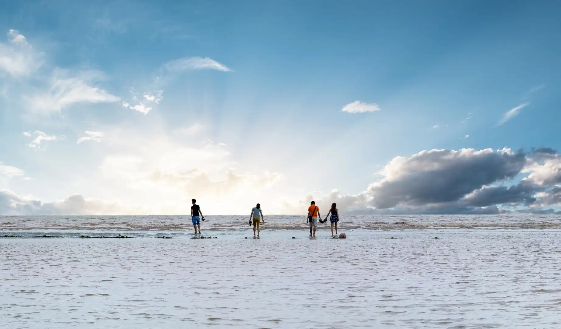 Hotels near Do Son Beach