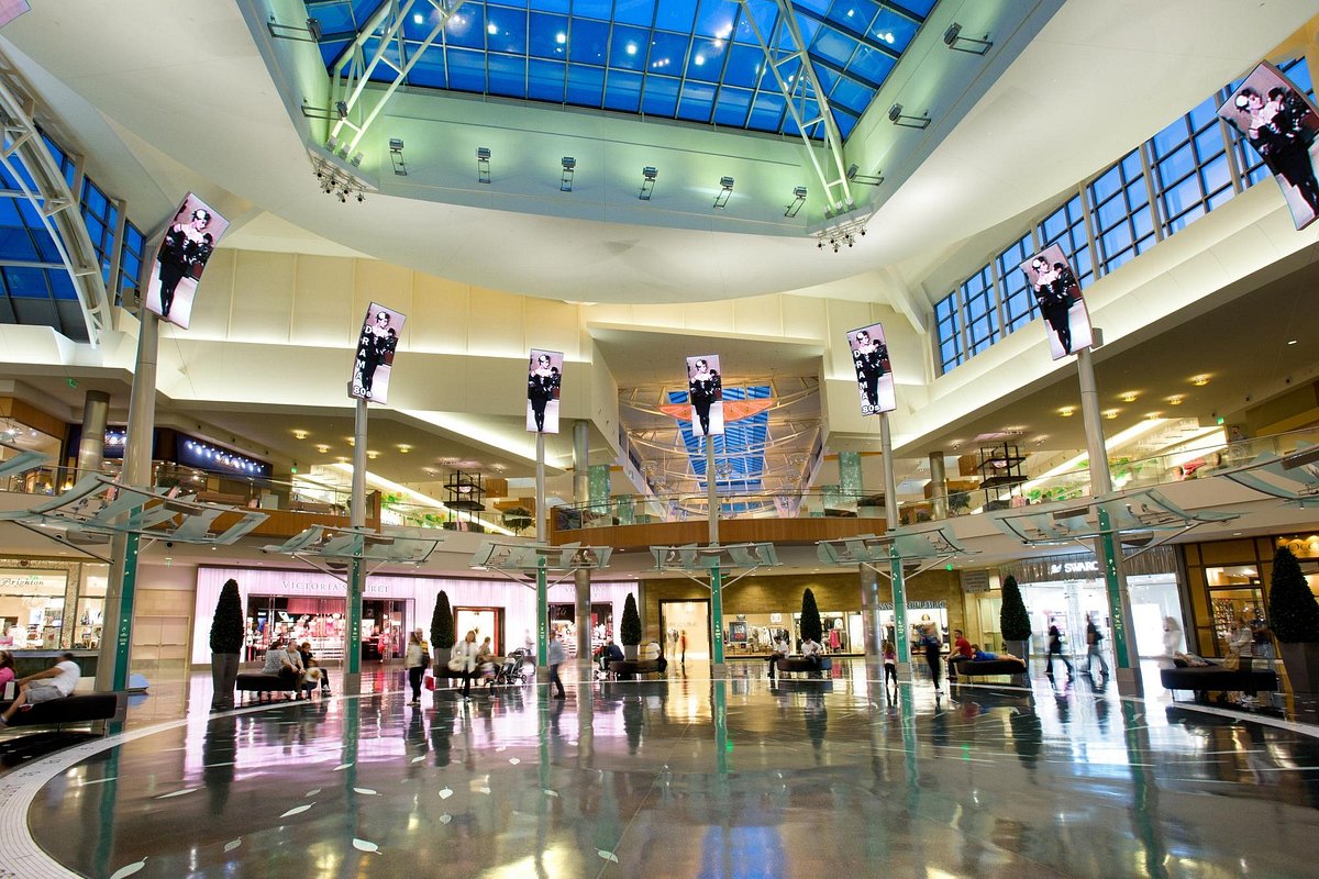 Review of Mall at Millenia