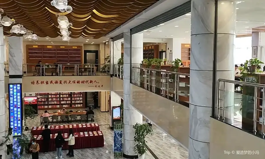 西安明德理工學院-圖書館