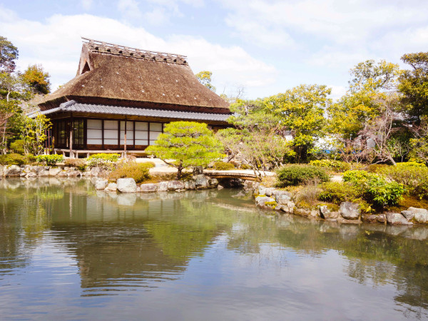 依水園 寧樂美術館