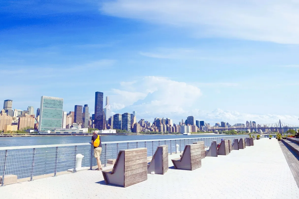 1_Gantry Plaza State Park