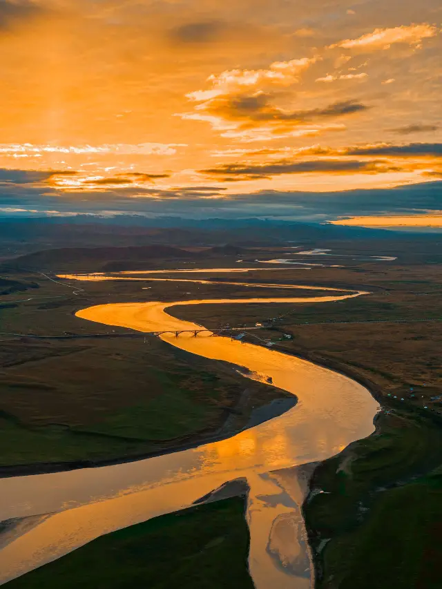 Sunset Sightseeing in Gannan