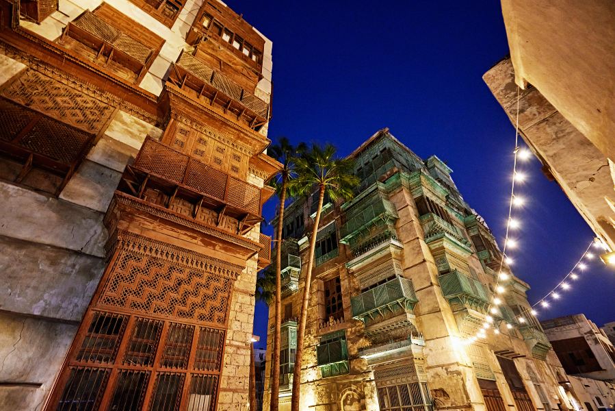 Varanasi to Jeddah Flights
