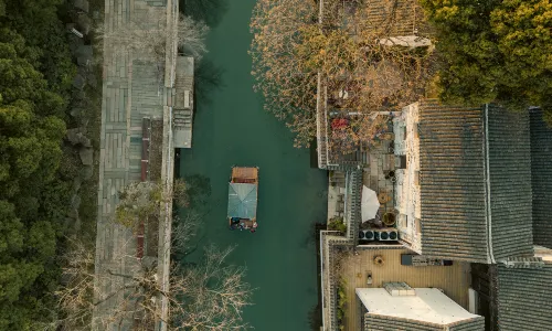 Qingguo Alley