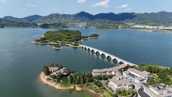 Siming Lake