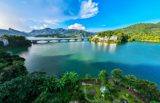 賜福湖船票家庭（2位成人+2位小童）