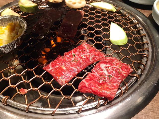 有靚仔幫手的韓式燒烤