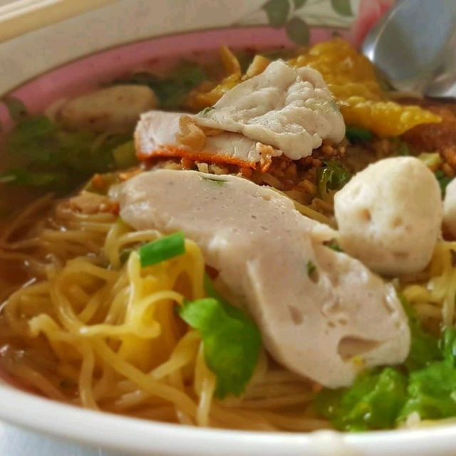 ร้านเย็นตาโฟขึ้นชื่อ