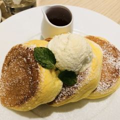 A Happy Pancake, Umikaji Terrace Okinawa 여행 사진