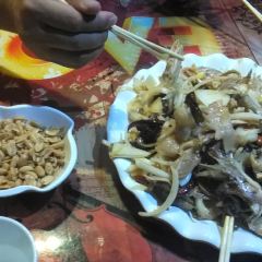巩留饮食一条街 User Photo