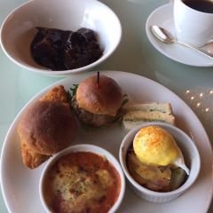 Garden Lounge User Photo