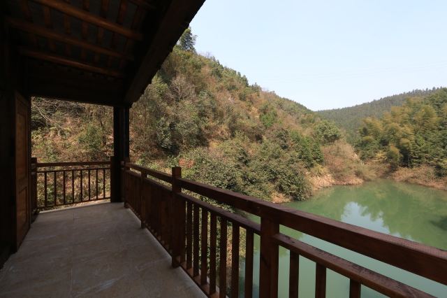 Taohuayuan (“Peach Blossom Land”)
