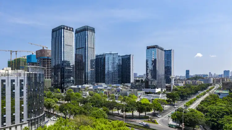 Hotels near MIDTOWN