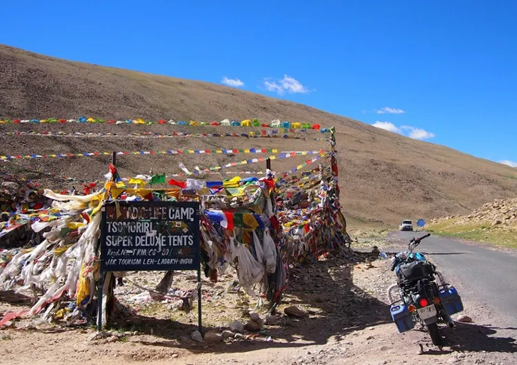 Trip.comグループカレンダーからの一枚 – ヒマラヤ山脈（インド）