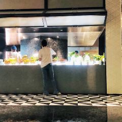 SHINN YEN User Photo