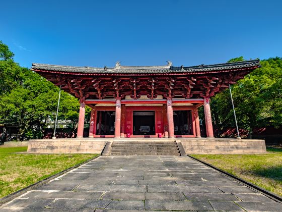 Hualin Temple