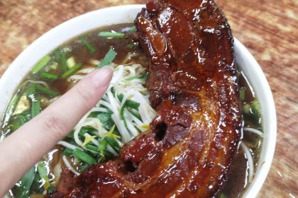 四子面馆镇江锅盖面(凤凰大道店)