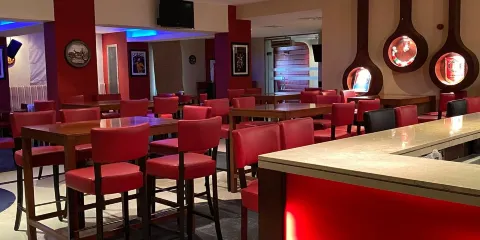 The Resident Bar and Lounge - Crowne Plaza Sohar