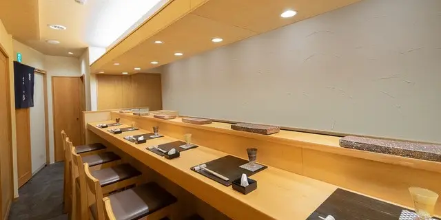 ROOM 614 XI Undecima hora matutina シューヤ Sushi Sōgorō (Osaka Station/Umeda/Yodoyabashi/Hommachi, Osaka