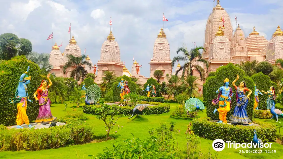 Nilkanth Dham Swaminarayan Temple附近的飯店