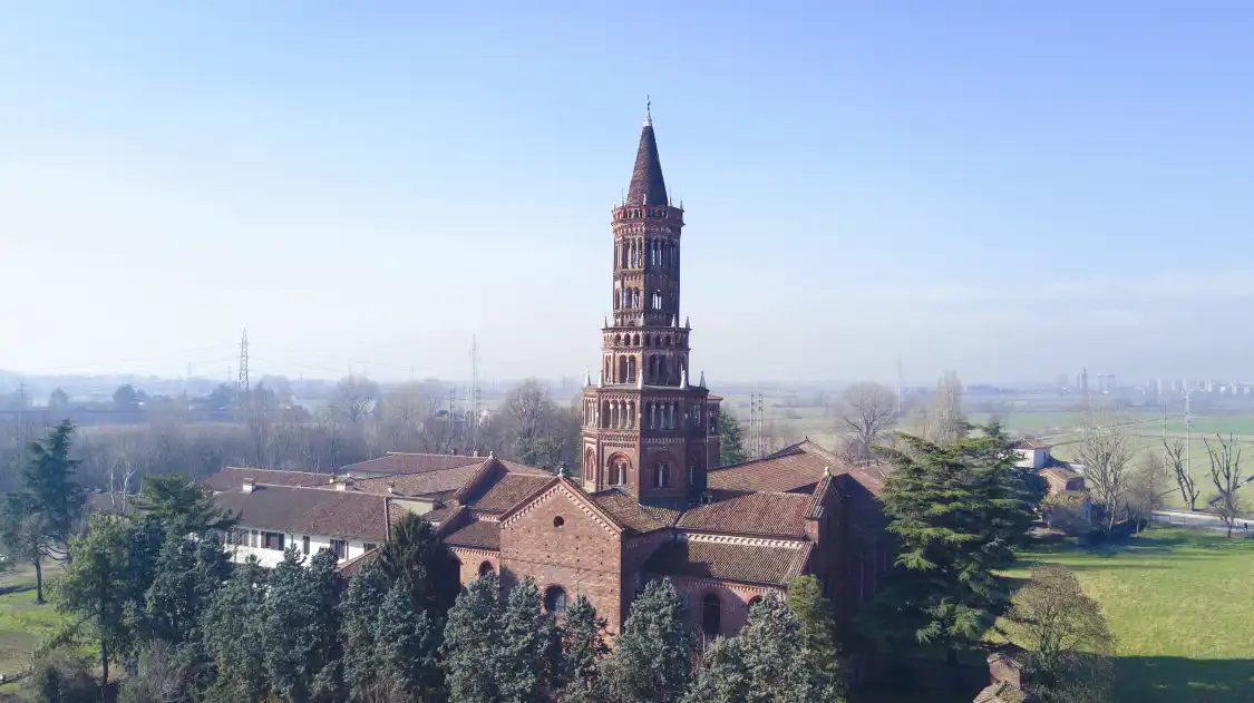 카아라발레 수도원 주변 호텔