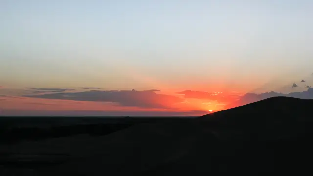 Sunrise Sightseeing in Jiuquan