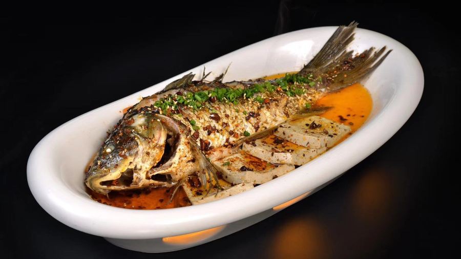 魏天山油泼黄河鲤鱼延安名菜(百米大道店)