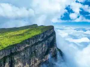 Longtou Mountain