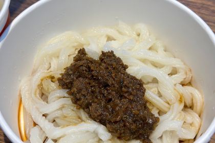 Gu Zheng Yan ( San Fang Qi Xiang Dian )