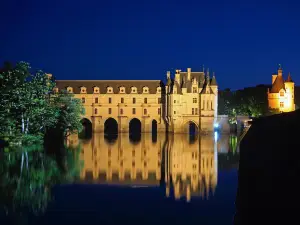 Điểm vui chơi về đêm Phổ Biến Tại Centre-Val de Loire