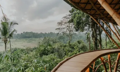 Sunset Bar - Bambu Indah Resort